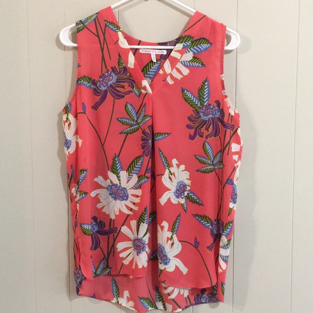 Violet + Claire Floral Sleeveless Top Size S